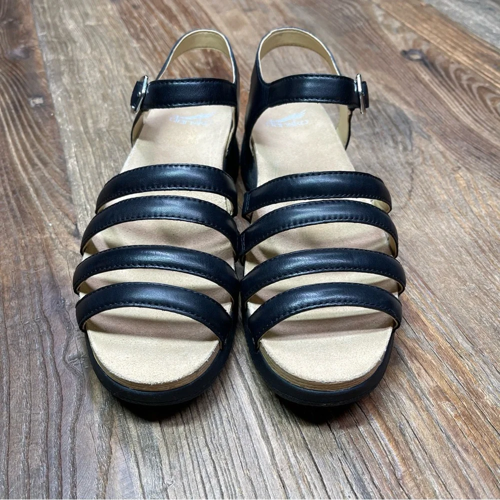 New ~ Dansko Roxie Nappa Sandal Size 40 EU ~ (9.5 -10) US